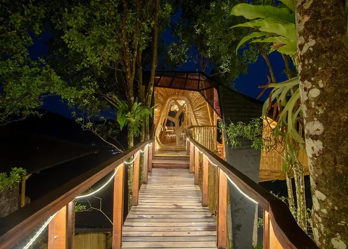 Villa Cliffside Bamboo Treehouse With Heated Pool And View