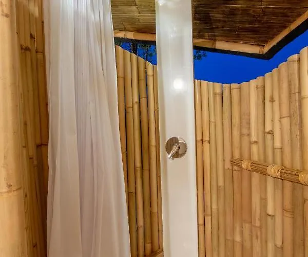 Villa Cliffside Bamboo Treehouse With Heated Pool And View
