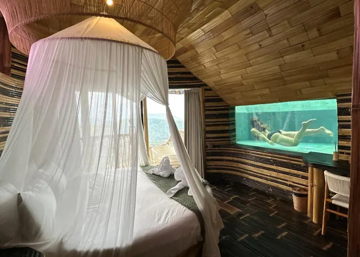 Cliffside Bamboo Treehouse With Heated Pool And View Villa